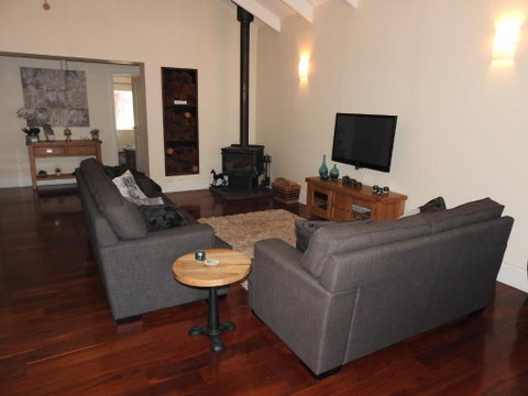 Quiet Escapes Cottages - Accommodation Melbourne 2