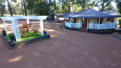 Quiet Escapes Cottages - Accommodation Melbourne 5