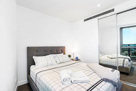 Roomerang At Marco 28 - Accommodation Melbourne 7