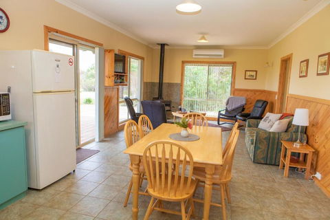 Riverside Retreat Chalets Walpole - Accommodation Melbourne 3