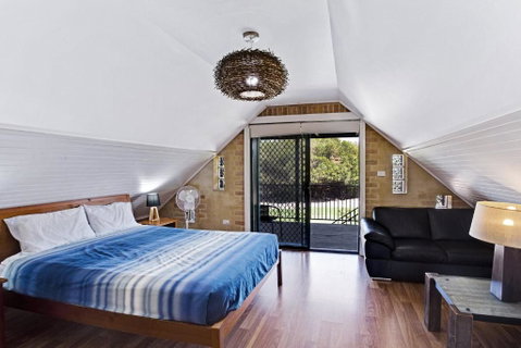 Salt Wood Cabin Style Retreat - Accommodation Melbourne 6