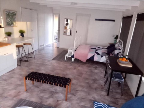 The Husky House Or The Husky Studio Suite - Accommodation Melbourne 3