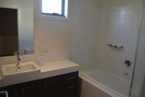 Family Friendly Unit - Accommodation Melbourne 5