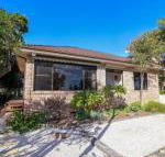 A Reflection on the Lake - Accommodation Melbourne