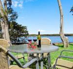 Sanctuary on the Bay fish or kayak from the yard - Accommodation Melbourne