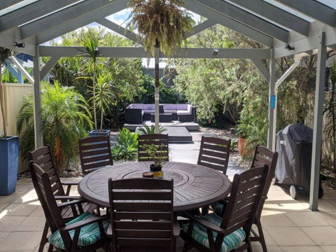 Sunset On Birubi Pet Friendly Air Con Water Views WIFI & Outdoor Spa - Accommodation Melbourne 3