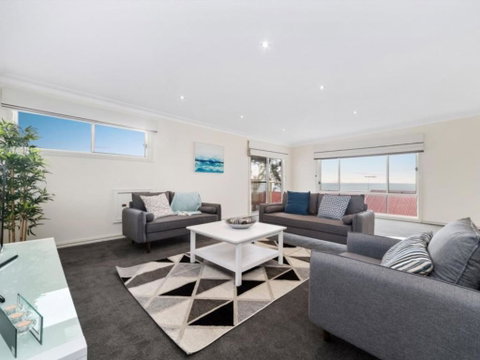 Bellevue - Accommodation Melbourne 4