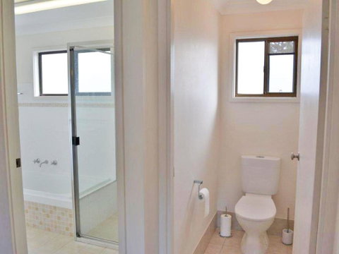 The Verandah 9 Hanson Avenue Fantastic Child Friendly Home - Accommodation Melbourne 5