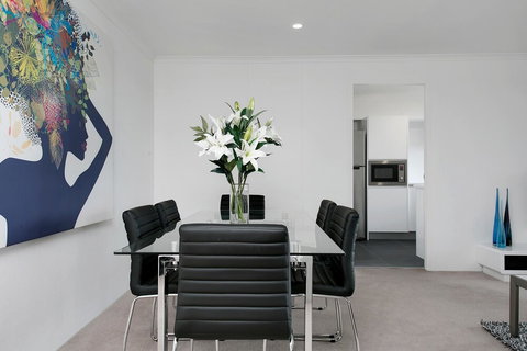 Newly Renovate Immaculate Cremorne One Bedroom Apartment CREM4 - Accommodation Melbourne 2