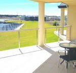 Island Waterfront Getaway WiFi - Accommodation Melbourne