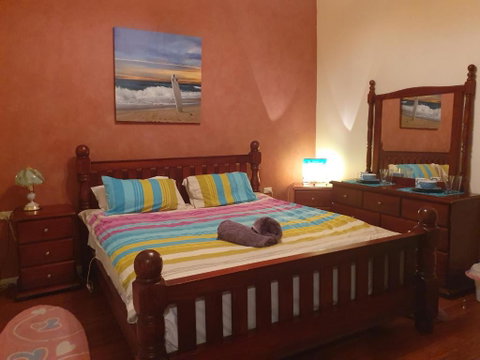 JUST 4 YOU! Amazing Sea Views WIFI Fullly Air Conditioned King Bed - Accommodation Melbourne 5