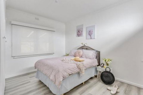 A Wave From It All - Accommodation Melbourne 5