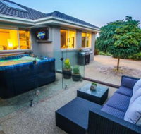 The Little Island Orchard - Accommodation Melbourne