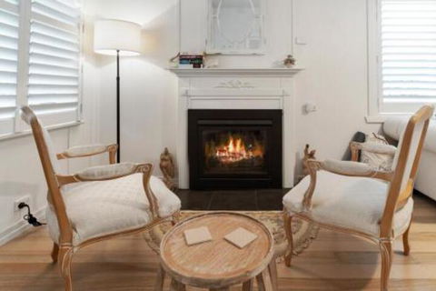Amber Cottage Luxury Seaside Retreat With Outdoor Spa! - Accommodation Melbourne 2