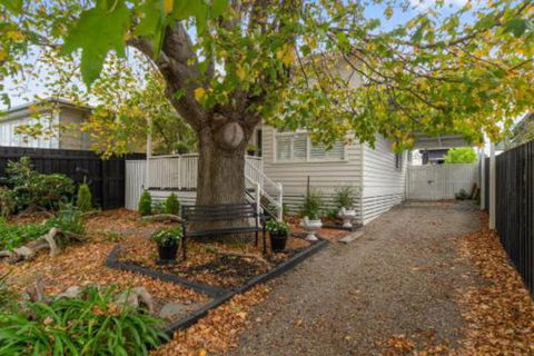 Amber Cottage Luxury Seaside Retreat With Outdoor Spa! - Accommodation Melbourne 7