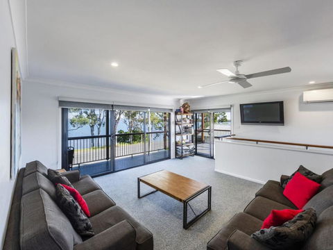 Iluka Lights - Accommodation Melbourne 5