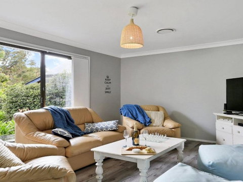 Gone Fishing! Air Conditioned Crisp & Clean - Accommodation Melbourne 6