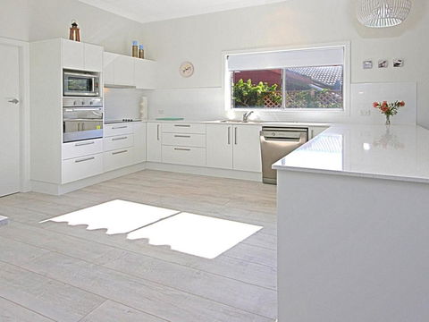 Fairwater In Mollymook - Accommodation Melbourne 3