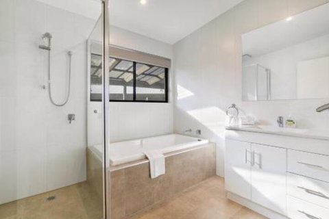 Easy Living Bayside Accommodation - Accommodation Melbourne 2