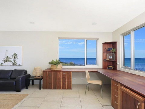 Albatross Whale Watch From The House - Accommodation Melbourne 6