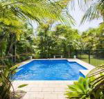 Beachfront Pool House Absolute beachfront - Accommodation Melbourne