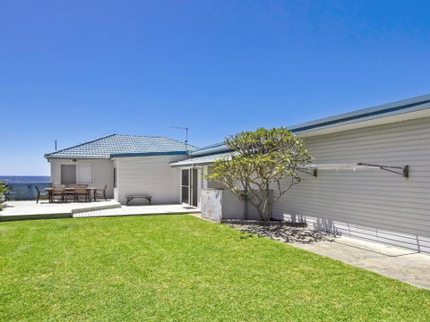 Blue Horizon Beachfront With Fireplace - Accommodation Melbourne 3