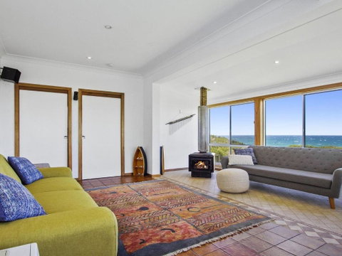 Blue Horizon Beachfront With Fireplace - Accommodation Melbourne 6