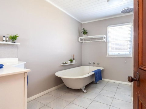 Cudgee Quaint Cottage With Separate Cabin - Accommodation Melbourne 1