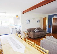 Culburra Sea Stay beach  shop an easy walk - Accommodation Melbourne