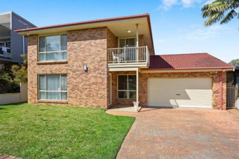 Hello Sunshine 50m To Beach Access - Accommodation Melbourne 0