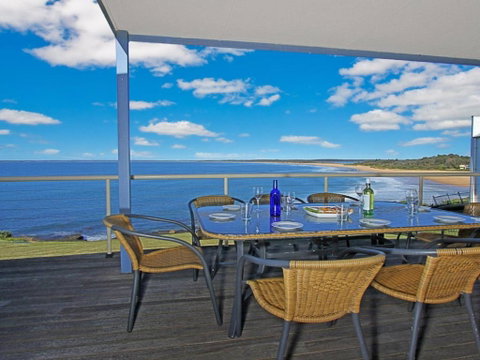 Le Vista Panoramic Views Looking South - Accommodation Melbourne 5