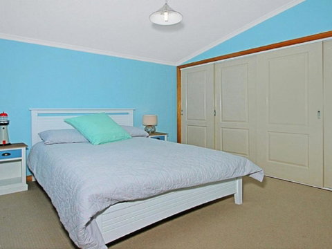 Sandlewood Breeze Spacious Entertainer - Accommodation Melbourne 4