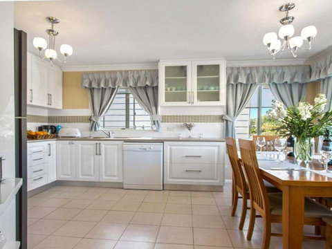 Sea Gem Air Conditioned & Fireplace - Accommodation Melbourne 3