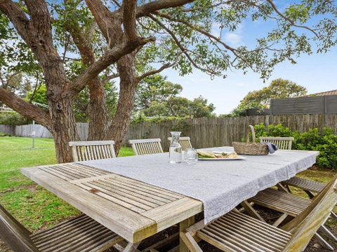 Sea Bird Close To Beach Shops & Cafes - Accommodation Melbourne 1