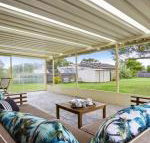 Sea Bird close to beach shops  cafes - Accommodation Melbourne