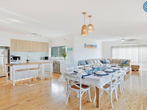 Sienna By The Sea Spacious Coastal Getaway - Accommodation Melbourne 4