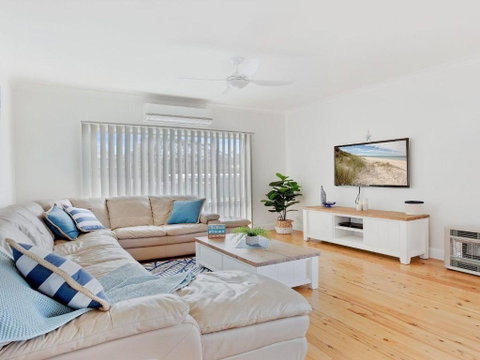 Sienna By The Sea Spacious Coastal Getaway - Accommodation Melbourne 1