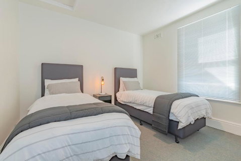 4 Bedroom House Hobart CBD Free Parking - Accommodation Melbourne 6