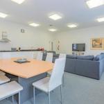 4 Bedroom House Hobart CBD Free Parking - Accommodation Melbourne 0