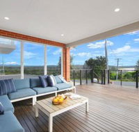 Casa Sorella beachfront family home with pool - Accommodation Melbourne