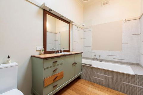 BEACHSIDE GETAWAY DROMANA - Accommodation Melbourne 4