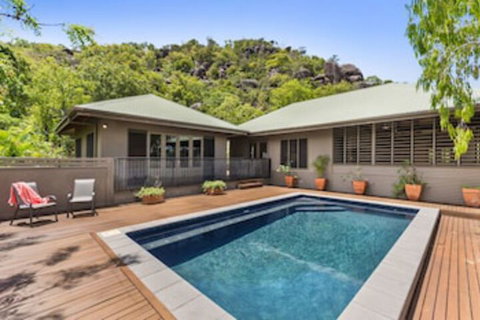 Absolute Beachfront - Accommodation Melbourne 0