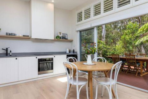 Studio By The Bay :: Jervis Bay Rentals - Accommodation Melbourne 2