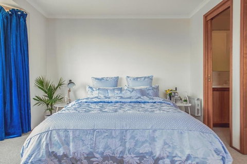 Vintage Cuddle Guest House - Accommodation Melbourne 2