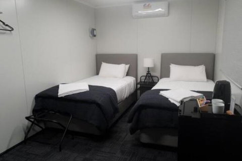 Cornwall House Accommodation - Accommodation Melbourne 5