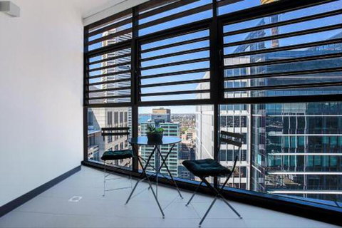 CITY HIGH Hosted By: LAbode Accommodation - Accommodation Melbourne 6