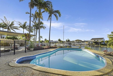 CANAL HOME NEAR MOOLOOLABA Kooringal - Accommodation Melbourne 6