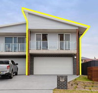 Birubi Breezes 2 / 7 Fitzroy St. Large Duplex with Air Conditioning WIFI  only 5 minute walk to the beach - Accommodation Melbourne