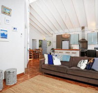 Balena at Culburra Pet Friendly 1 Min Walk to Beach - Accommodation Melbourne