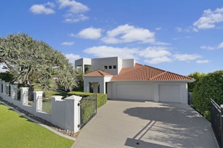 Castaways Beach QLD Accommodation Melbourne